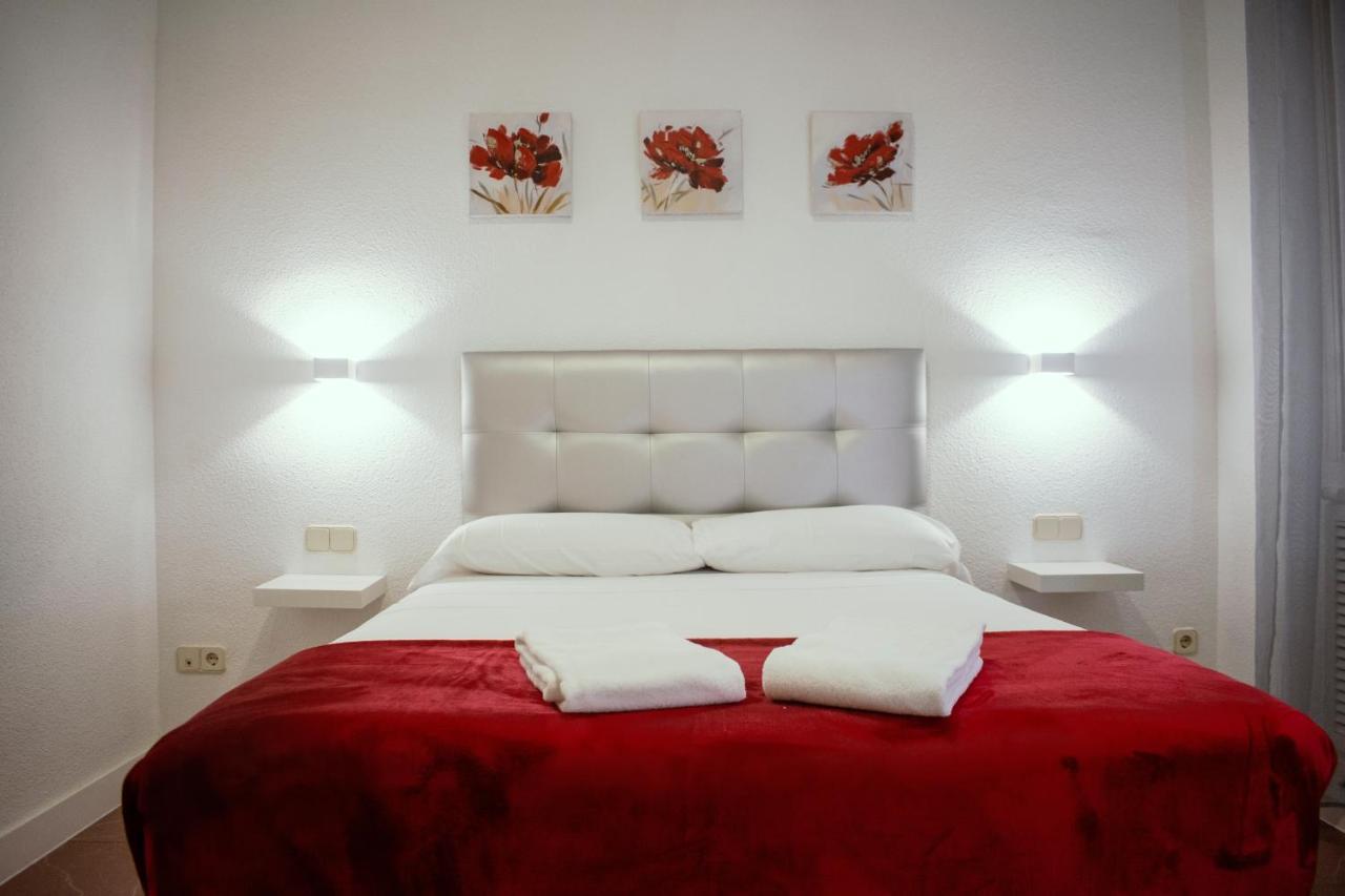 Hostal Artico Madrid Dış mekan fotoğraf